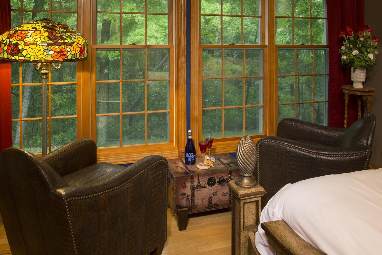 Hidden Serenity Bed And Breakfast West Bend Extérieur photo